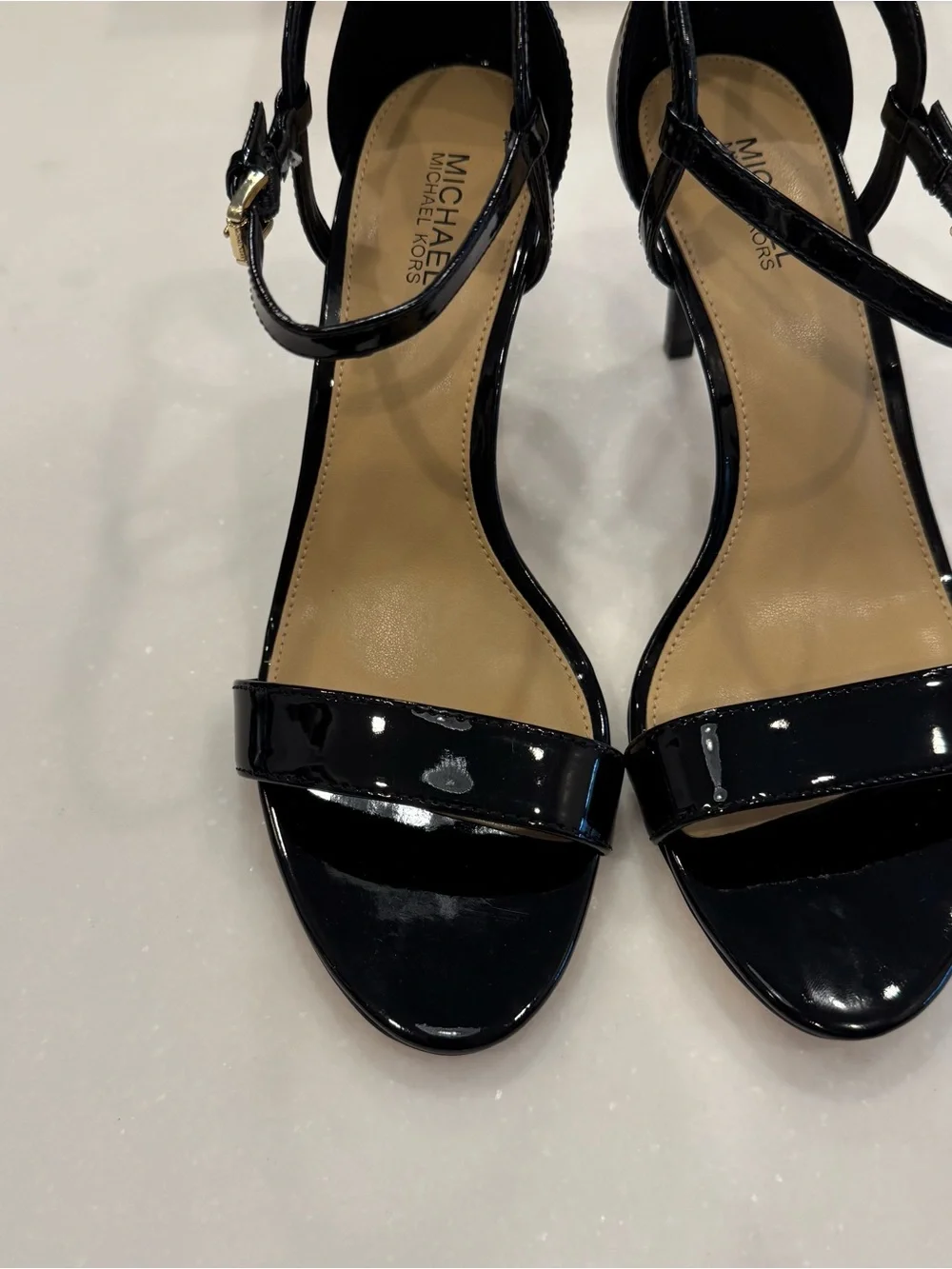 Michael Kors Simone Mid Heel Black Patent Sandals  6.5 New With Box